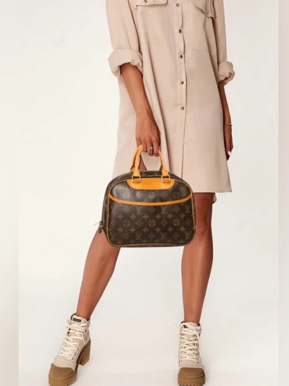 🌹Authentic Louis Vuitton Trouville PM